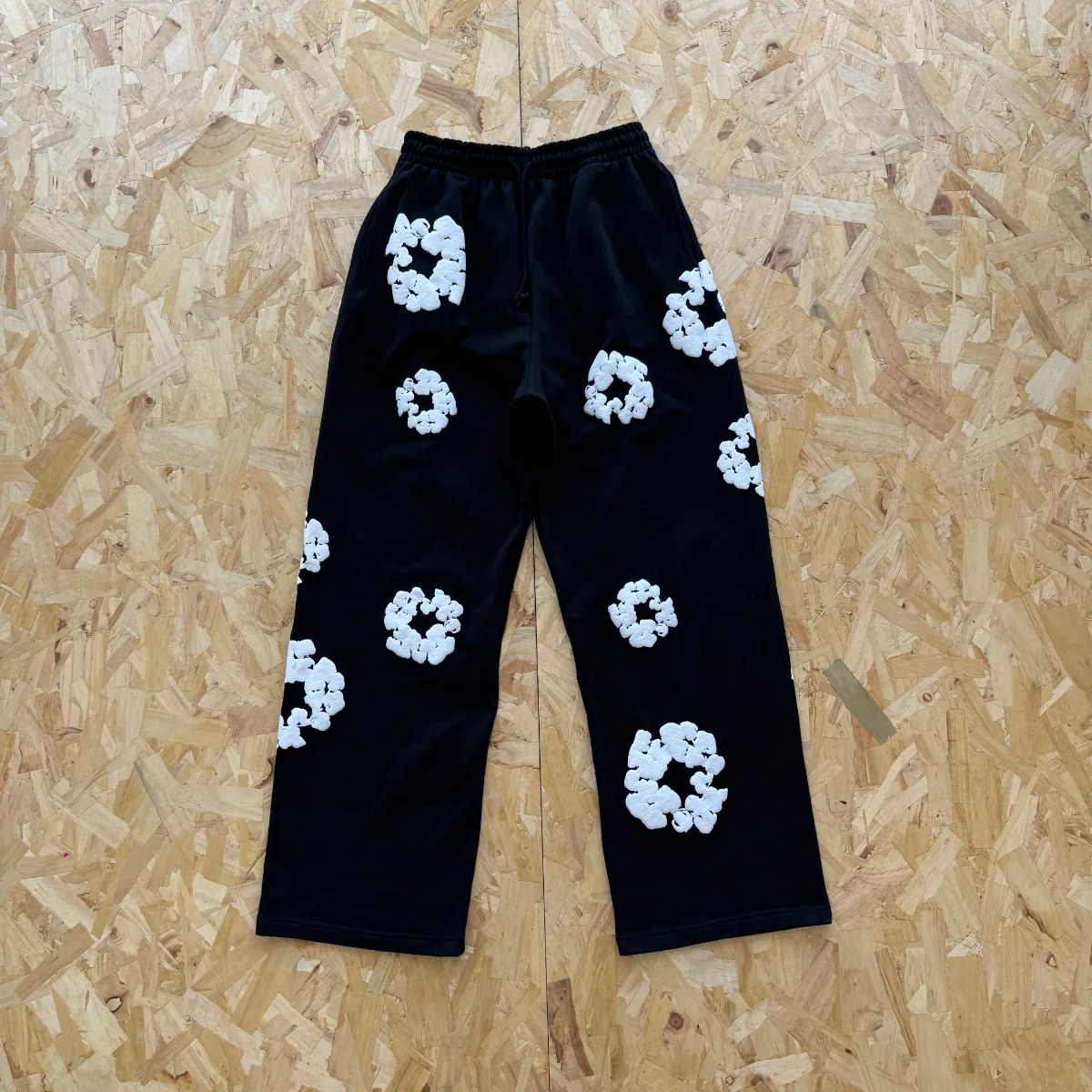 Denim Tears Black White Floral Applique Sweatpants · Denim Tears