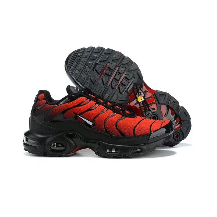 Nike Air Max Plus Sneakers · Nike