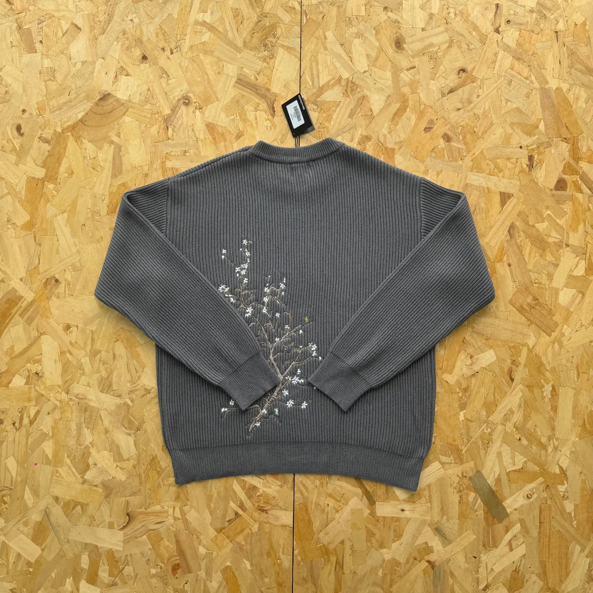 Derschutze Floral Knit Sweater · Derschutze