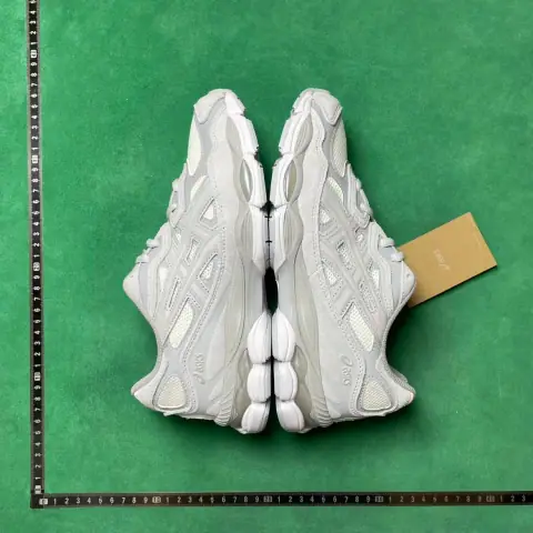 Asics Gel-Nimbus 10 · Asics