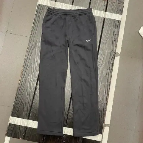 Nike Straight-Leg Sweatpants · Nike