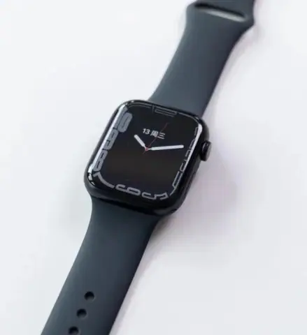 Apple Watch 8 · Apple