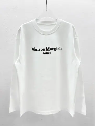 Maison Margiela Long Sleeve T-shirt · Maison Margiela
