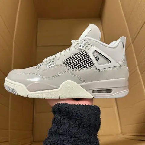 Air Jordan 4 Frozen Moments · Jordan