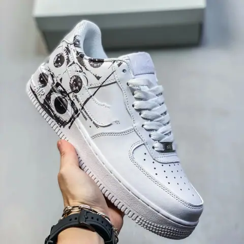 Nike Air Force 1 Sneakers · Nike