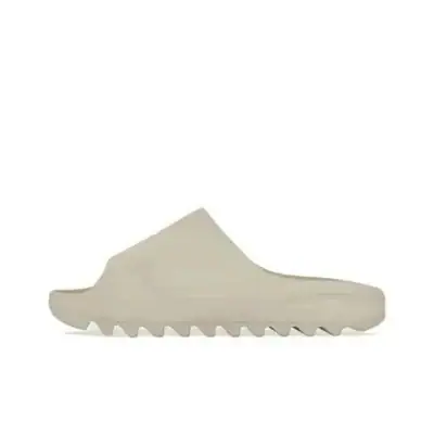 Yeezy Foam Runner · Yeezy