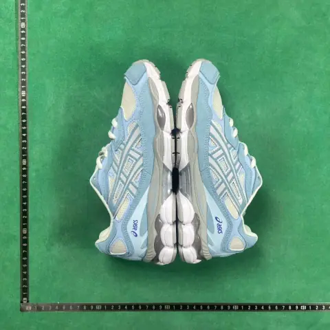 Asics Gel-Nimbus Sneakers · Asics