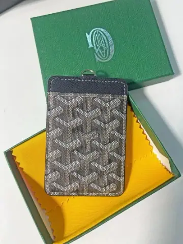Goyard black-brown monogram card holder · Goyard